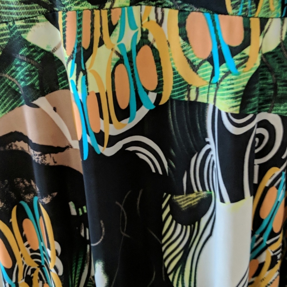 Dress - Picture 4 of 4